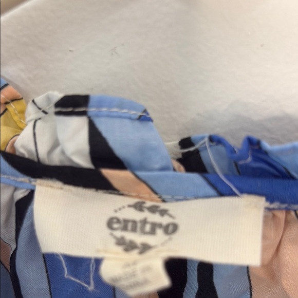 Colorful Abstract Pattern Blouse - Picture 2 of 4